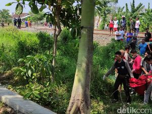 Innalillahi! Warga Semarang Tewas Tertabrak KA Saat Seberangi Rel