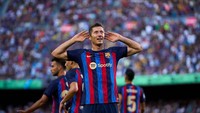 Robert Lewandowski sudah berusia 34 tahun. Lewandowski merupakan pendatang baru yang langsung panas di Barcelona dengan empat gol dari tiga laga. Sebelumnya di Bundesliga bersama Munich, Lewandowski sabet tujuh kali top skor liga (Getty Images)
