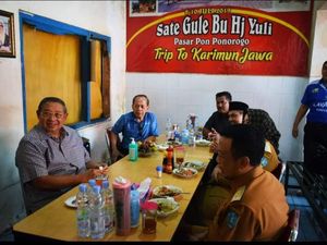 Saat SBY Kulineran di Ponorogo, Kenang Makan Bersama dengan Sang Ayah