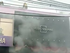 Toko Alat Musik di Rawamangun Terbakar, Kerugian Ditaksir Rp 5 Miliar