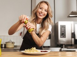 Sering Ngidam Makanan Asin? Ini 5 Penyebab dan Cara Cegahnya