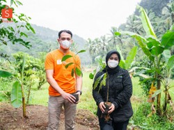 Shopee & KLHK Dukung Kelestarian Alam-Ekonomi Warga Kampung Ciwaluh