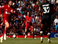Van Dijk: Liverpool Butuh Banyak Gelandang