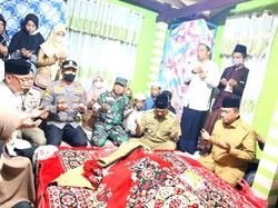 Guru Kitab Kuning Asadiyah Sengkang Anregurutta Syuaeb Nawang Berpulang