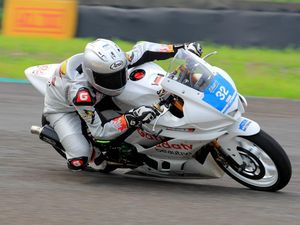 Melihat Debut Pebalap Muda Mengukir Prestasi Sejak Dini