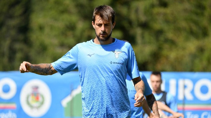 AURONZO DI CADORE, ITALY - JULY 19: Francesco Acerbi of SS Lazio attends the SS Lazio training session on July 19, 2022 in Auronzo di Cadore, Italy. (Photo by Marco Rosi - SS Lazio/Getty Images)