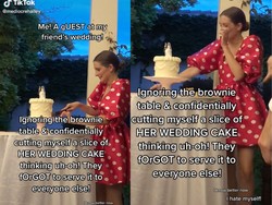 Kacau! Tamu Pernikahan Ini Berani Potong Kue Lebih Dulu Sebelum Sang Pengantin