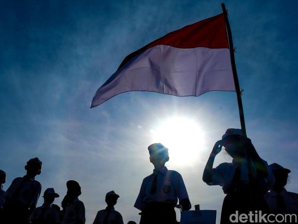 Kala Sang Merah Putih Berkibar di Perbatasan RI-Timor Leste