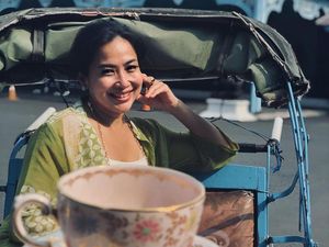 Kece! Feni Rose Koleksi Cangkir Teh hingga Berdiet Kece! Feni Rose Koleksi Cangkir Teh hingga Berdiet