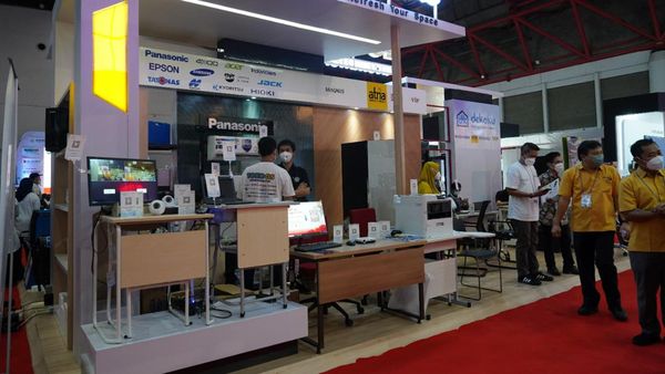 Komitmen Mendukung Produk-produk Dalam Negeri