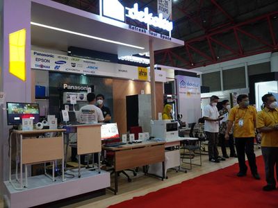 Komitmen Mendukung Produk-produk Dalam Negeri
