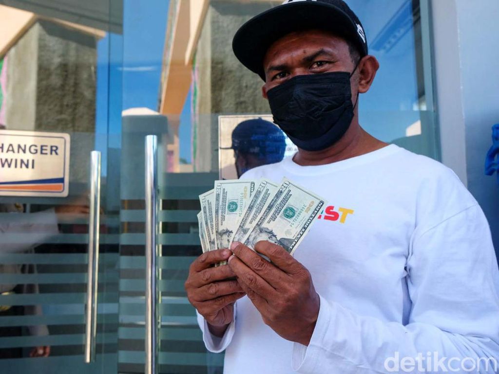 Menengok Aktivitas Money Changer di Batas Indonesia-Timor Leste