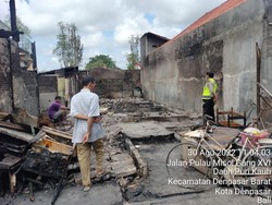 Korsleting Listrik, 8 Kamar Kos di Pulau Misol Denpasar Ludes Terbakar