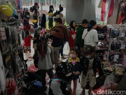 Wali Murid Trenggalek Keluhkan Kebijakan Mendadak Penggunaan Pakaian Adat