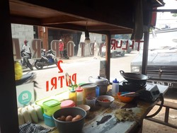 Jokowi Janji 2 Minggu Harga Telur Turun, Kok Belum Ada Koordinasi ke Pedagang?