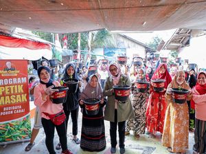 Relawan Mak Ganjar Bagikan 1.200 Pohon Cabai di 5 Wilayah DKI Jakarta