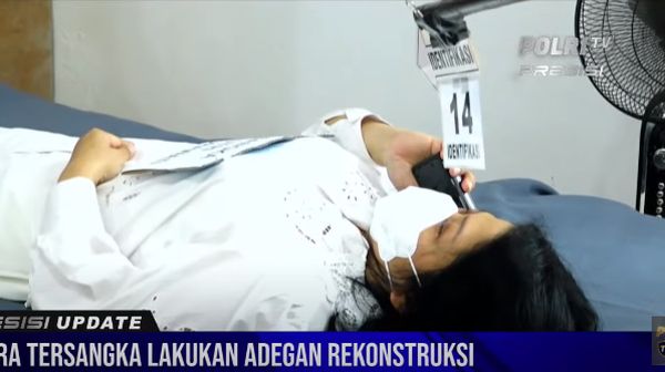 5 Foto Gerak-gerik Putri Candrawathi di Rekonstruksi Pembunuhan Yosua