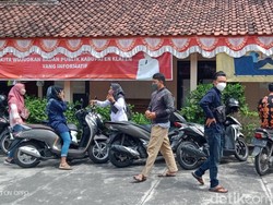 Peserta Seleksi Perangkat Desa Geruduk Kantor Kecamatan Pedan Klaten, Ada Apa?