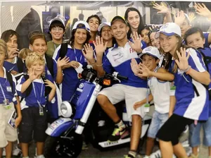 Skuter 50 cc Bekas Valentino Rossi Laku Rp 250 Juta Skuter 50 cc Bekas Valentino Rossi Laku Rp 250 Juta