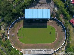 DPRD Bone Minta Pemkab Gratiskan Warga Latihan Bola di Stadion La Patau