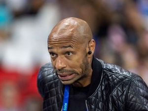 Thierry Henry Akui Sempat Ada di Fase Terpaksa Nonton Arsenal