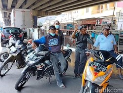 Jeritan Suara Sopir dan Tukang Ojek Subang soal Rencana Kenaikan BBM