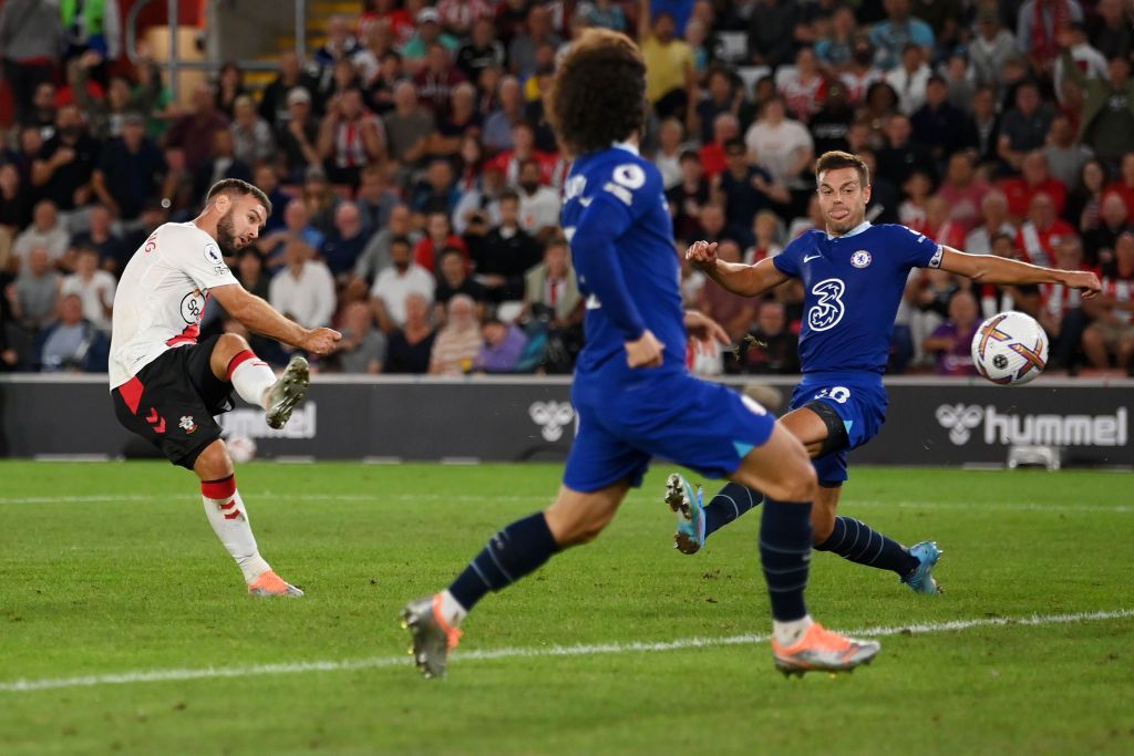 SOUTHAMPTON, ENGLAND - AUGUST 30: Adam Armstrong of Southampton scores their team's second goal during the Premier League match between Southampton FC and Chelsea FC at Friends Provident St. Mary's Stadium on August 30, 2022 in Southampton, England. (Photo by Mike Hewitt/Getty Images)