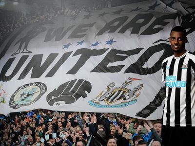 Foto: Alexander Isak, Pemain Baru Newcastle yang Diklaim Tolak MU