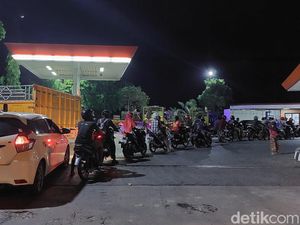 Udah Antre Panjang di SPBU, Eh Kena Prank Kabar Harga BBM Naik
