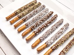 Dikirimi Makanan oleh Pacar, Isinya Bikin Kesal Sekaligus Gemas