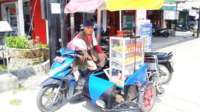 Donasi Sahabat Baik Bantu Difabel Modif Motor untuk Jualan-Buka Angkringan