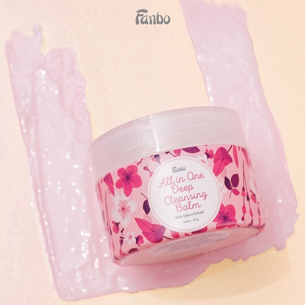 Fanbo salah satu brand lokal legendaris yang masih bertahan hingga kini/ foto: instagram.com/ Fanbo Cosmetic Fanbo salah satu brand lokal legendaris yang masih bertahan hingga kini