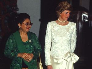 Mengenang Putri Diana, Lihat Lagi Gaya Elegannya saat Kunjungi Indonesia