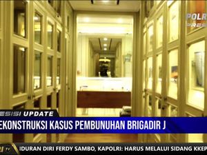 Lemari Kaca Isi Tas Bottega Veneta di Rumah Ferdy Sambo Bikin Salfok