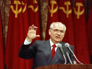 Profil Mikhail Gorbachev, Presiden Uni Soviet yang Hentikan Perang Dingin