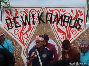 Sandiaga Klaim Harga Tiket Pesawat Berangsur Turun Seiring Bertambahnya Kursi