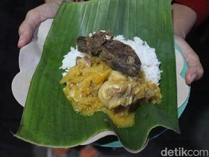 Gurih Kenyalnya Nasi Kikil di Jombang Ini Bikin Gus Dur Ketagihan Gurih Kenyalnya Nasi Kikil di Jombang Ini Bikin Gus Dur Ketagihan