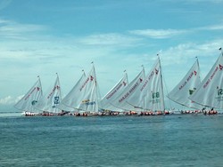 Lestarikan Budaya Maritim Suku Mandar, 35 Perahu Sandeq Berlayar ke IKN