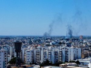 Pertarungan Kekuasaan di Libya Bisa Picu Perang Saudara Berkepanjangan Pertarungan Kekuasaan di Libya Bisa Picu Perang Saudara Berkepanjangan