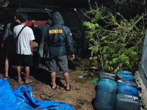 Polisi di Palopo Ungkap Penyelundupan 36 Jeriken Solar, 4 Mobil Disita