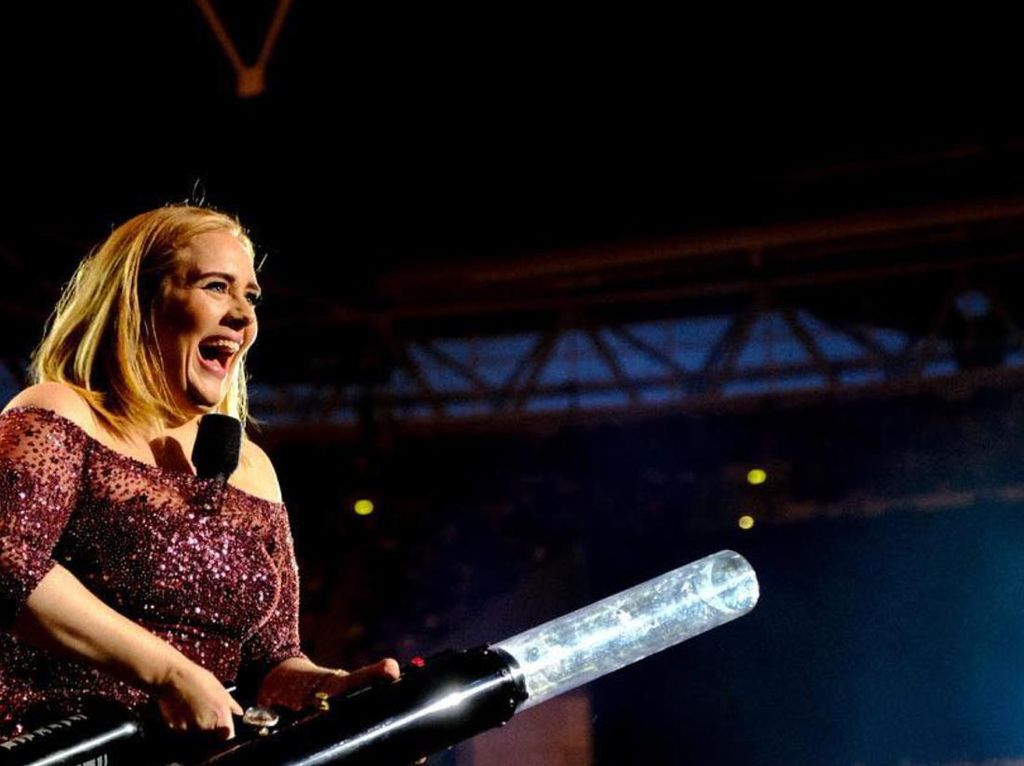 Pangling! Potret Penampilan Adele Usai Turun 45 Kg, Ini Diet yang Dijalani Pangling! Potret Penampilan Adele Usai Turun 45 Kg, Ini Diet yang Dijalani