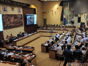 Rapat di DPR, PKS Ingatkan Tito soal Pj Gubernur DKI Pengganti Anies