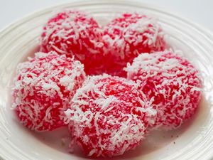 Resep Kuih Sago Merah, Camilan Murah yang Kenyal Legit