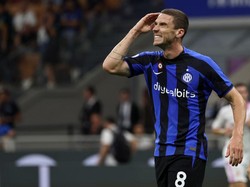 Bayer Leverkusen Tidak Mau Robin Gosens