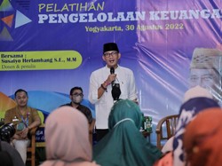 Sandiaga Beri Pelatihan Manajemen Keuangan untuk UMKM di Yogyakarta