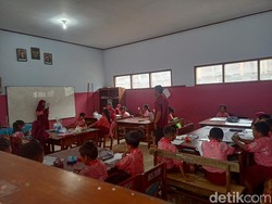 SDN 1 Sriti Ponorogo Kekurangan Guru, Wali Murid Ancam Pindahkan Anaknya