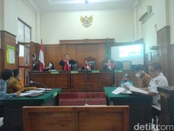 Sidang Nikah Beda Agama di PN Surabaya Dihadiri Utusan Mahkamah Agung