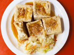 4 Fakta Stinky Tofu, Tahu Busuk yang Tren di TikTok