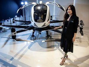 Melihat Lebih Dekat Taksi Terbang Prestige EHang 216 di IIMS 2023
