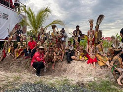 Ritual Adat Dayak Ramaikan Piala Dunia Sepeda Gunung 2022